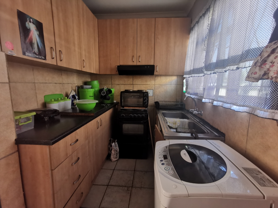 3 Bedroom Property for Sale in Ravensmead Western Cape